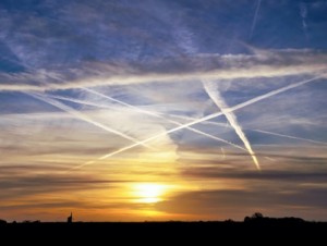 airplane vapor trails